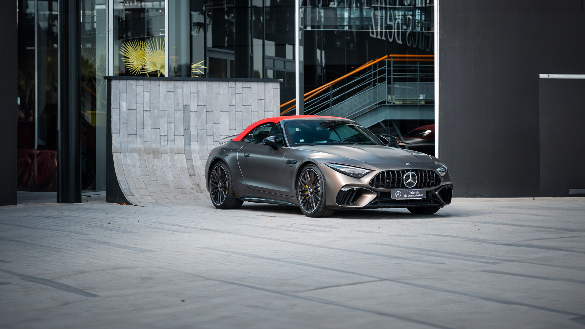 SAGA Mercedes-Benz YouTube banner
