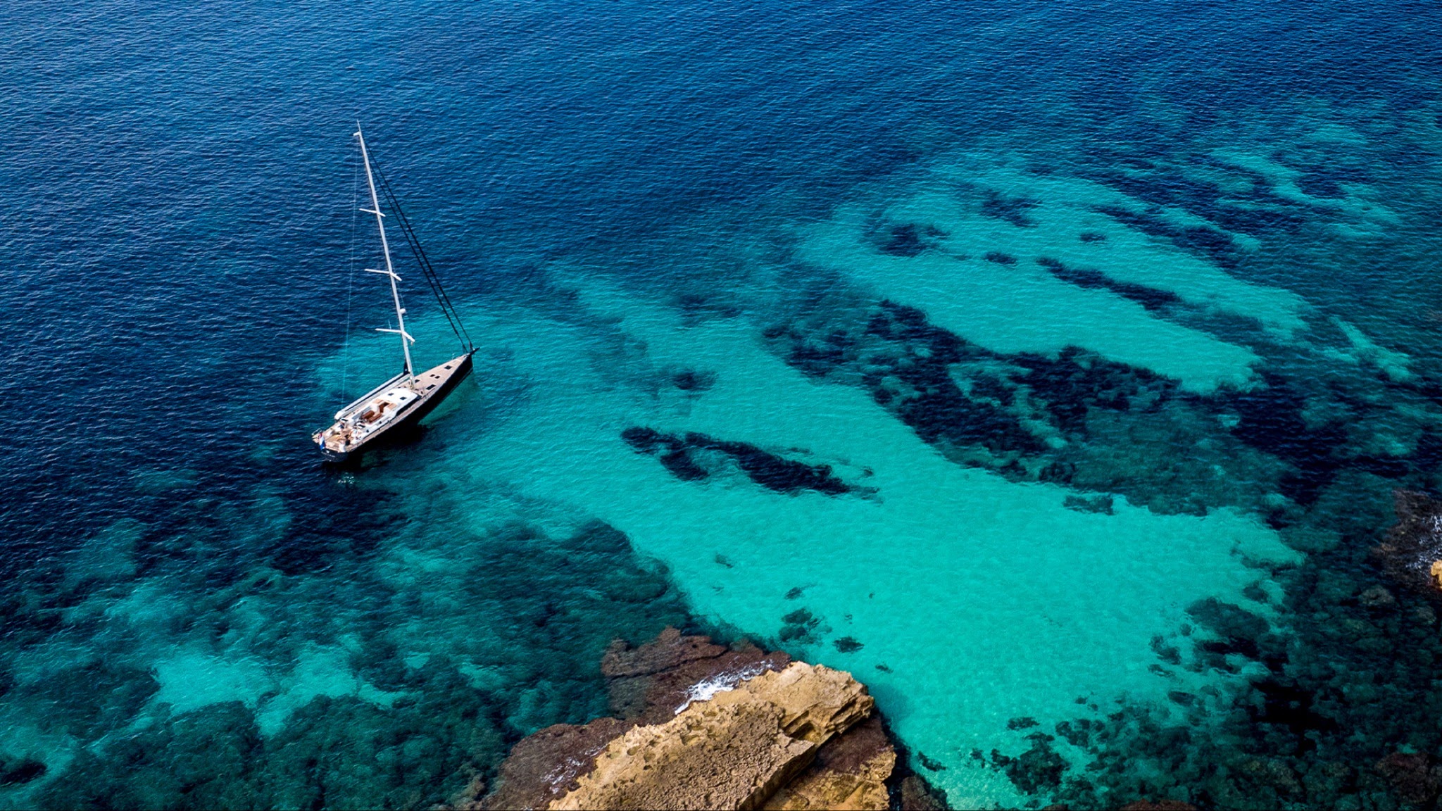 Contest Yachts YouTube banner