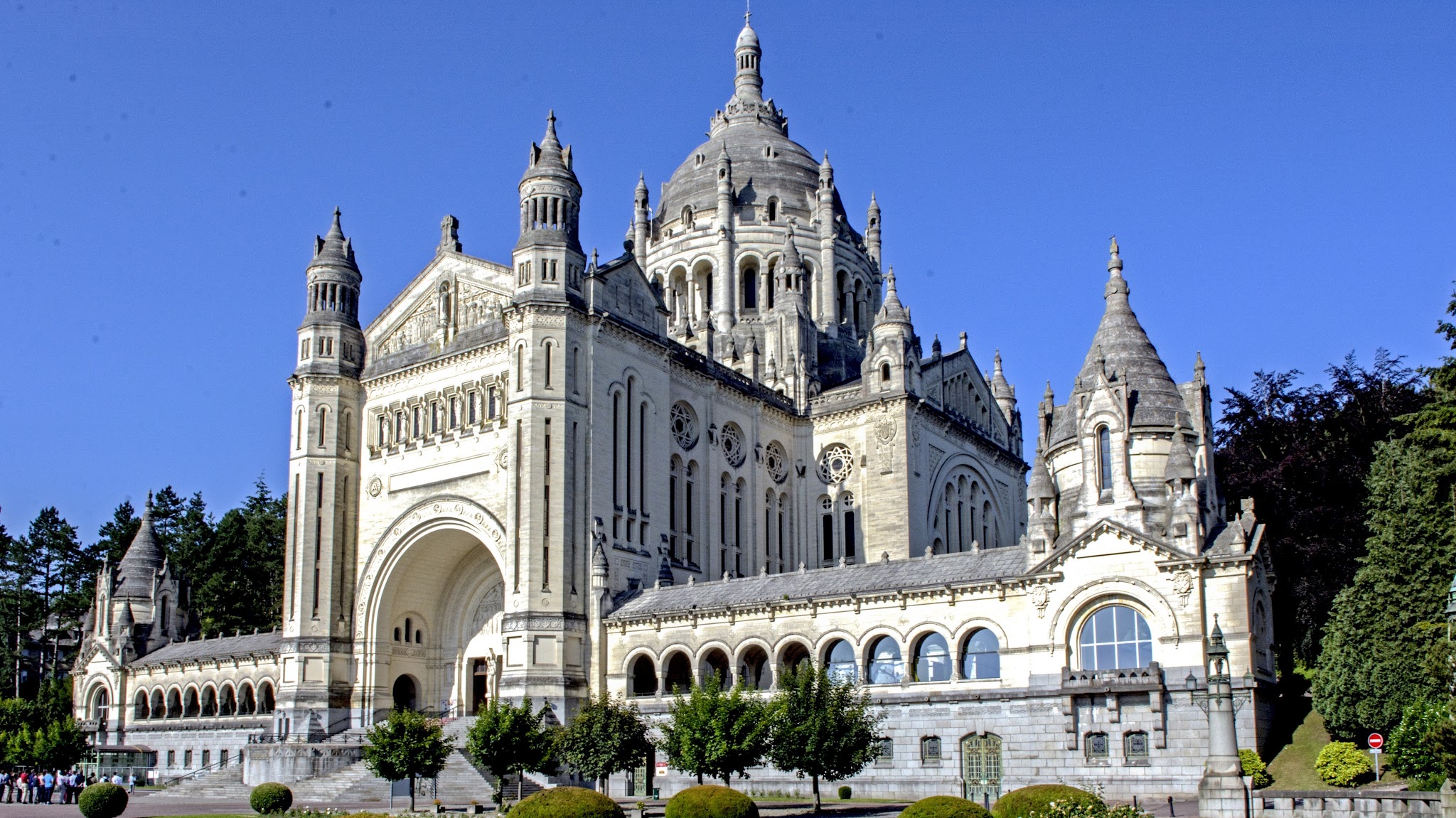 Sanctuaire Lisieux YouTube banner