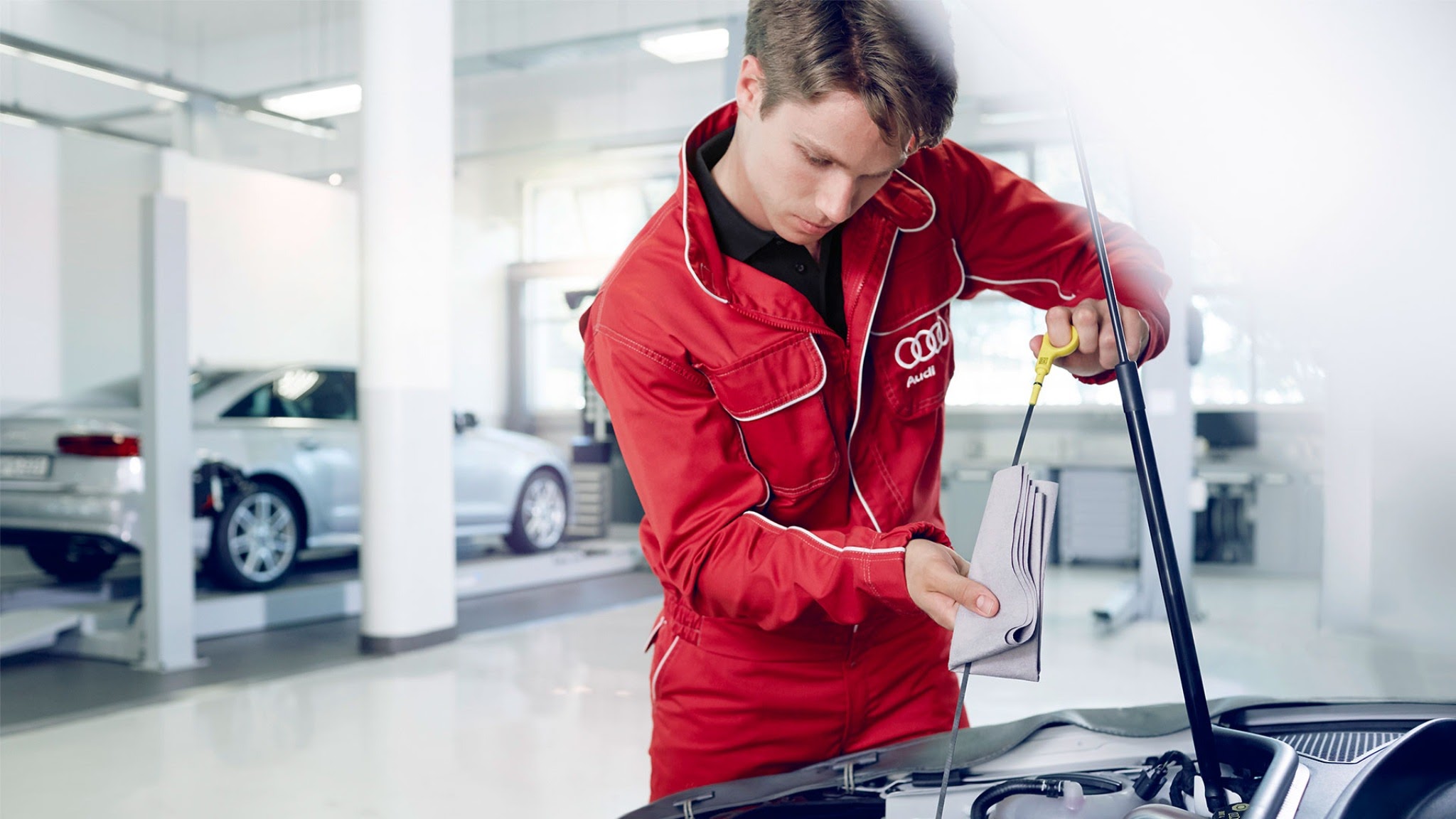 Audi Service Russia YouTube banner