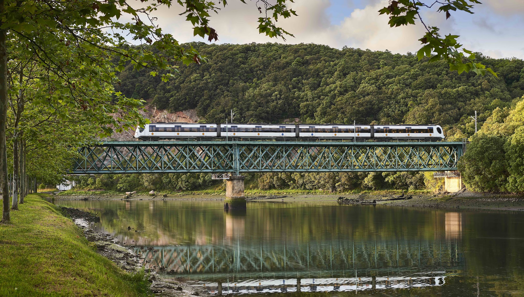 Euskotren YouTube banner