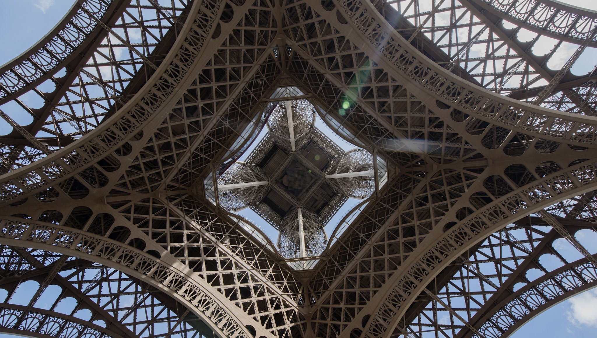 La tour Eiffel YouTube banner