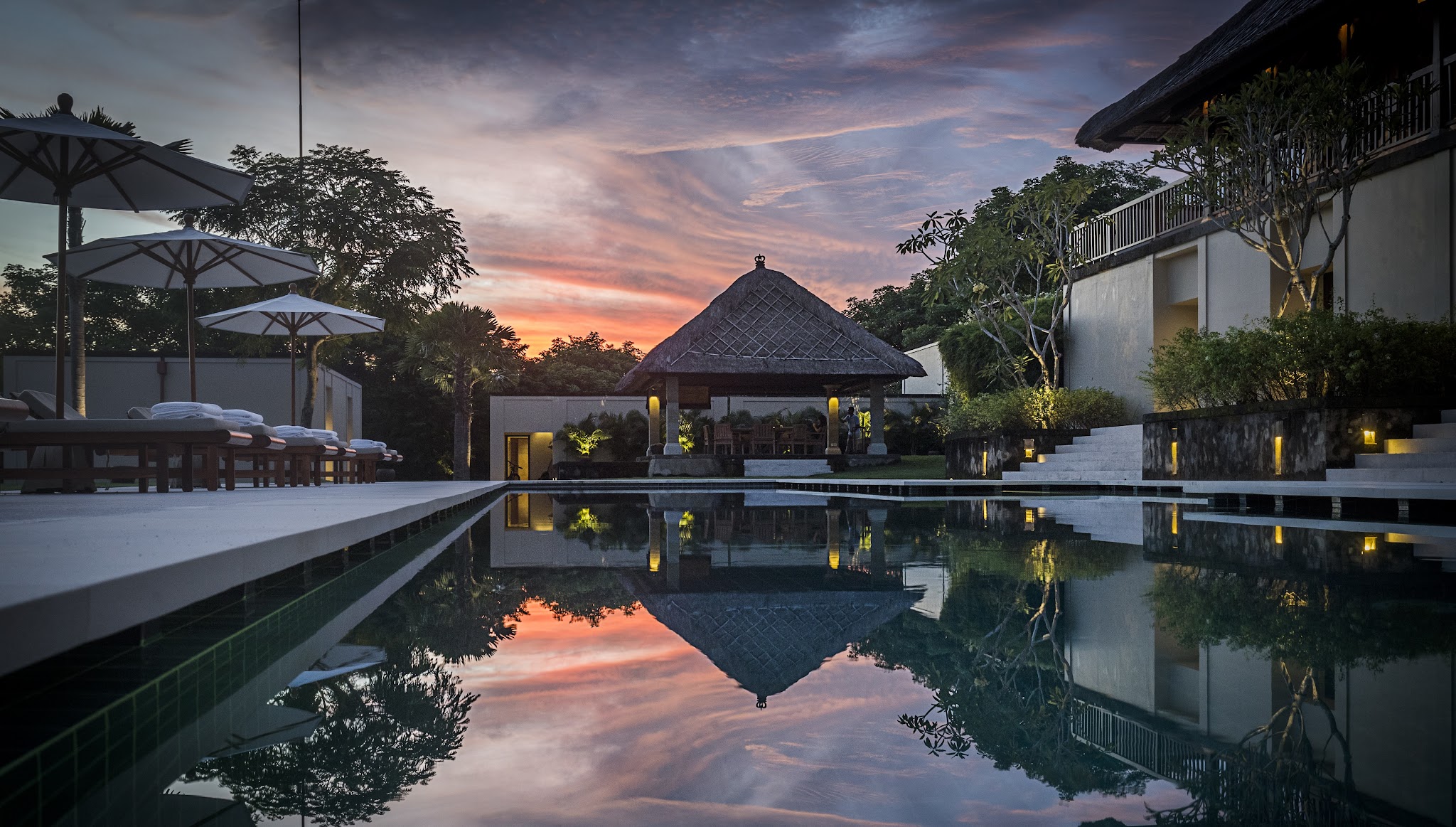 REVĪVŌ Wellness Resorts YouTube banner