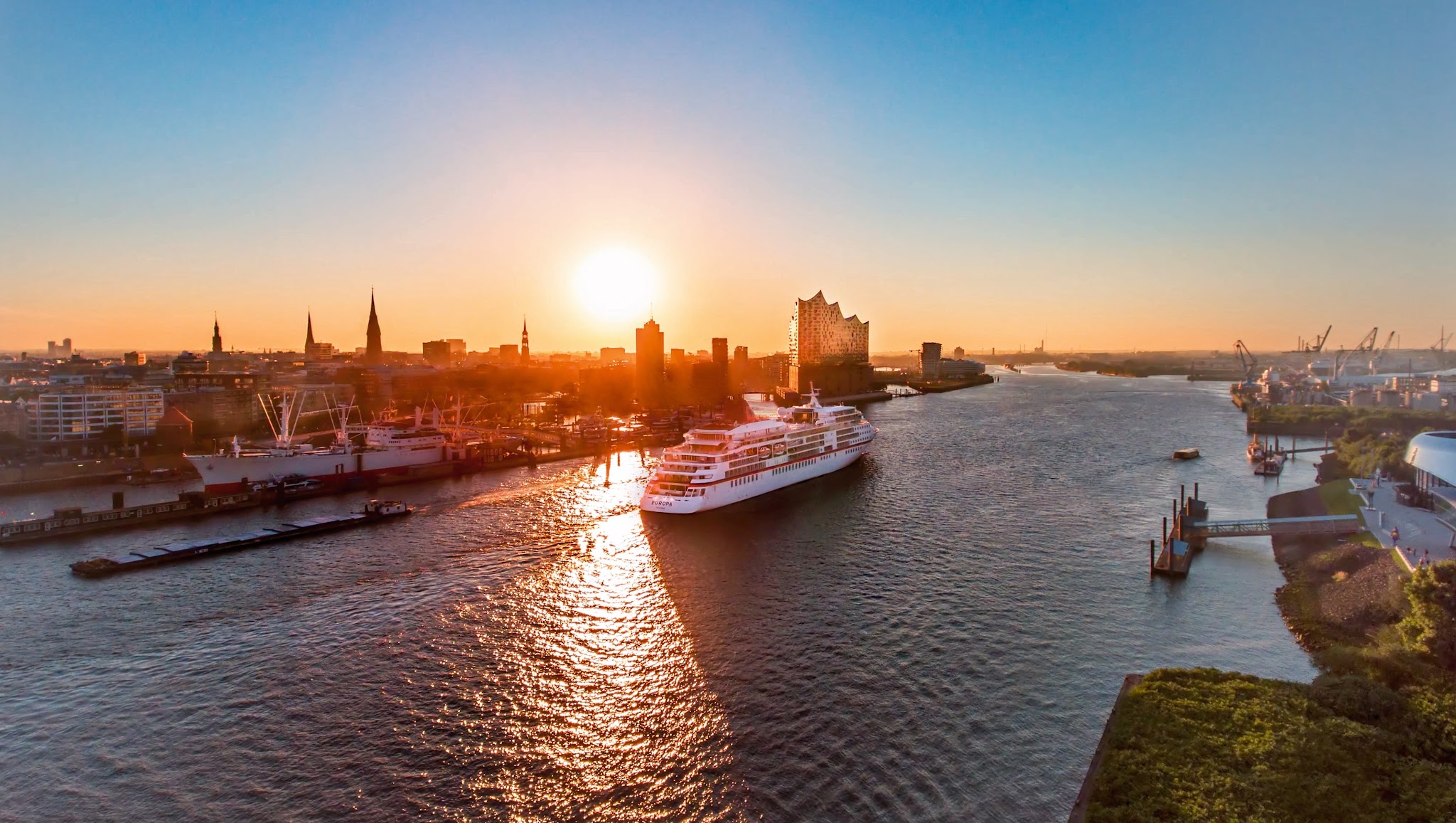 Hapag-Lloyd Cruises YouTube banner