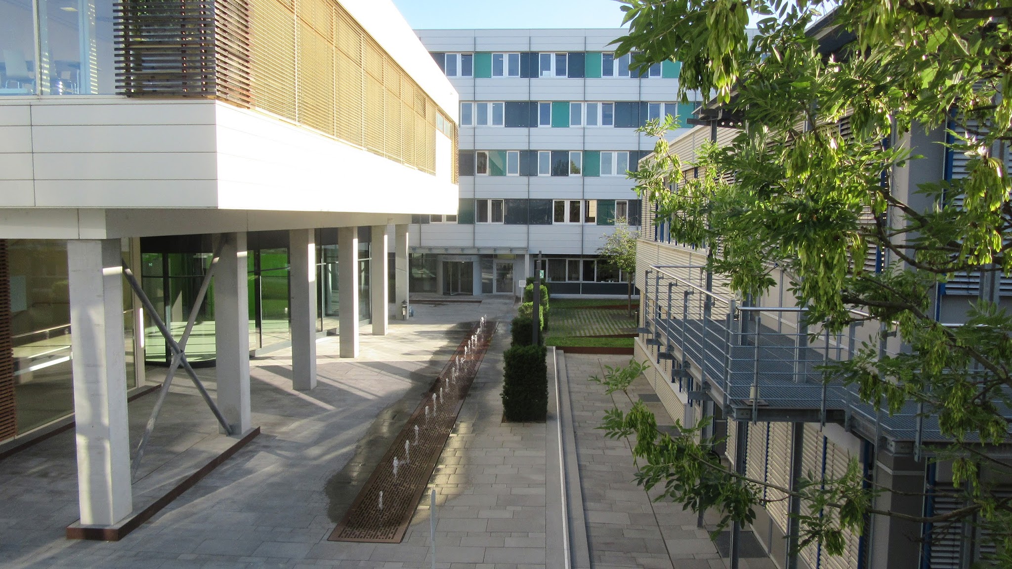 Fraunhofer-Informationszentrum Raum und Bau IRB YouTube banner
