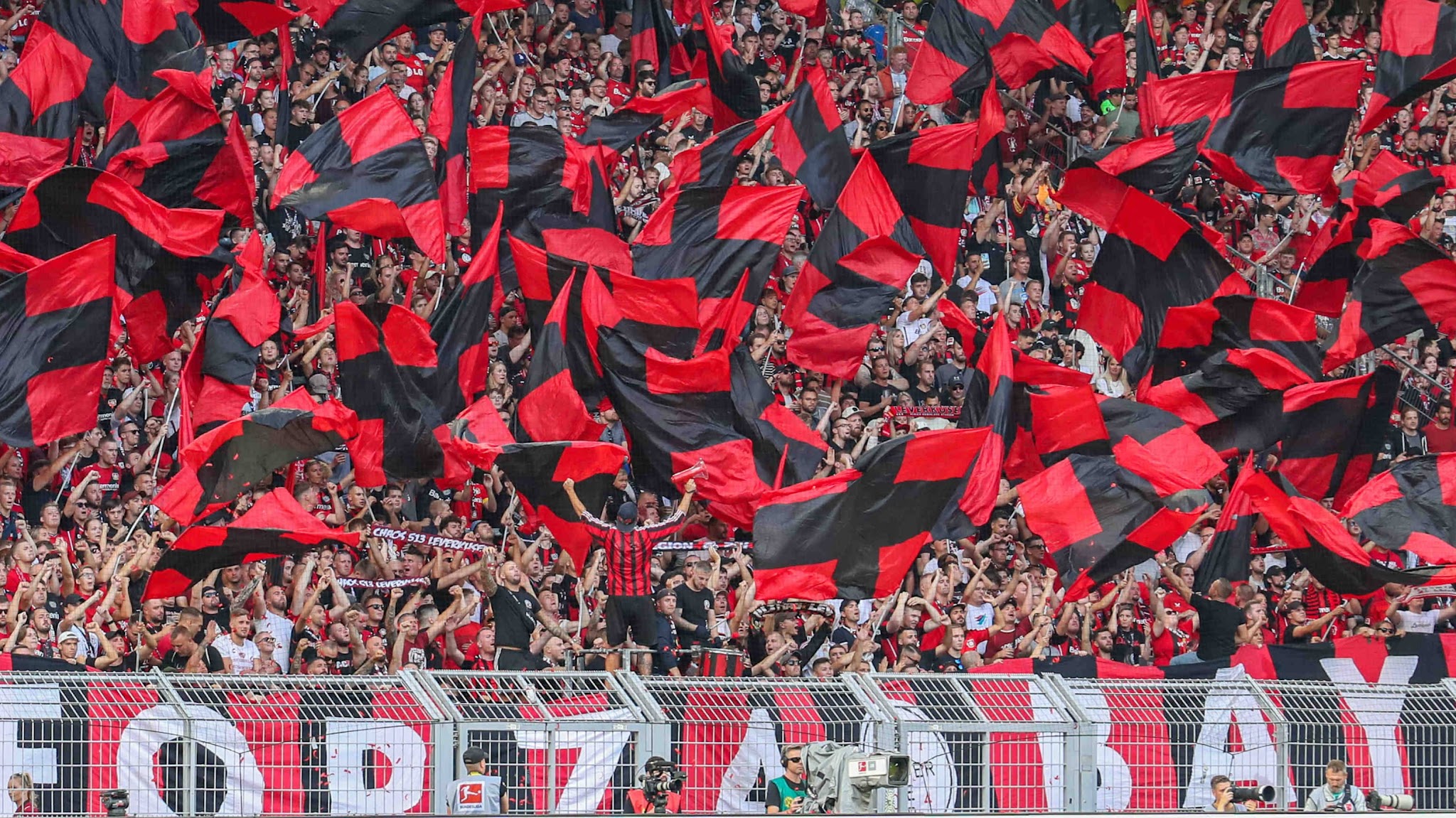 Bayer 04 Leverkusen YouTube banner