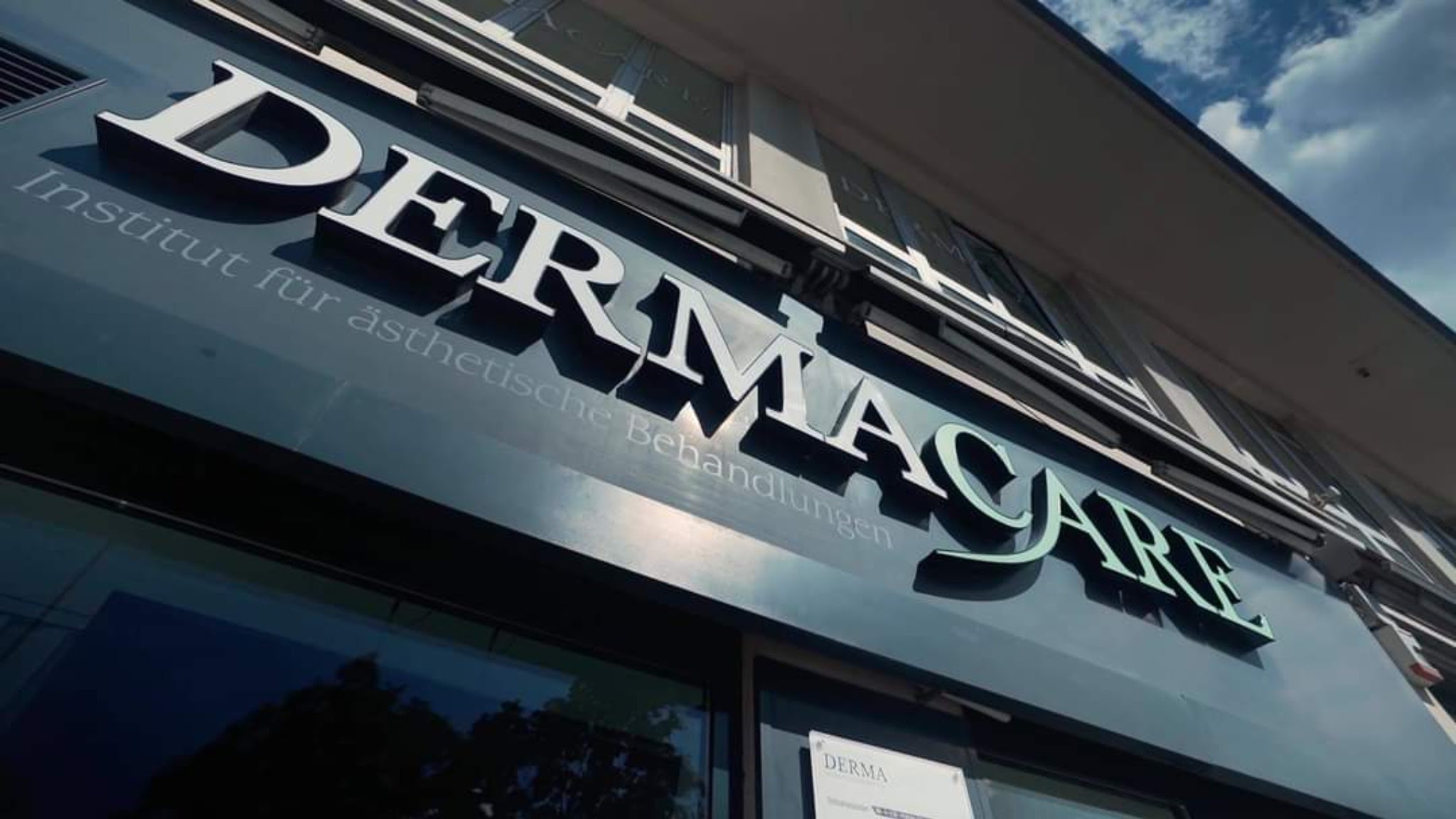 DERMACARE - Das Institut für ästhetische Behandlungen in Wien YouTube banner