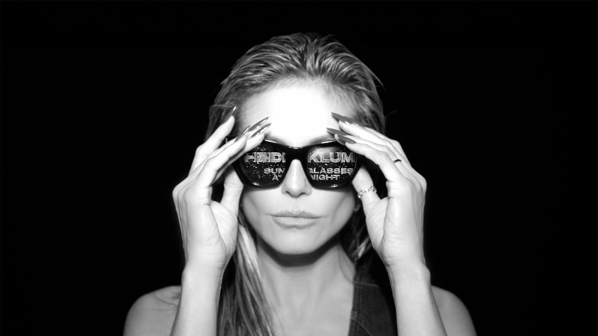 Heidi Klum YouTube banner