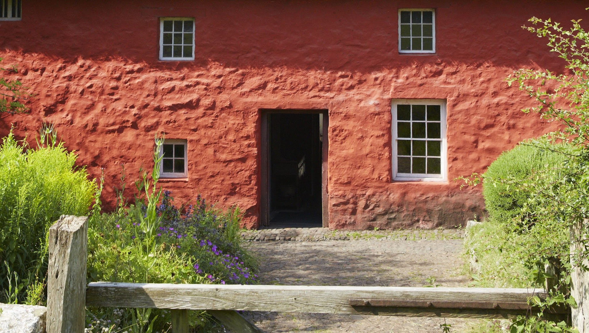 Amgueddfa Cymru – Museum Wales YouTube banner