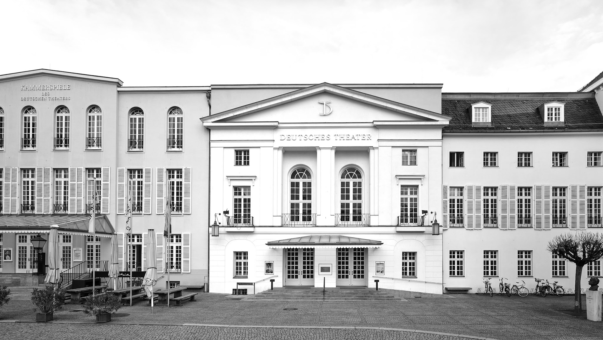 Deutsches Theater Berlin YouTube banner