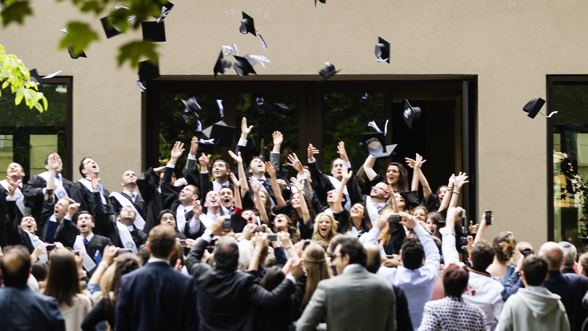 Lauder Business School - Official Channel YouTube banner