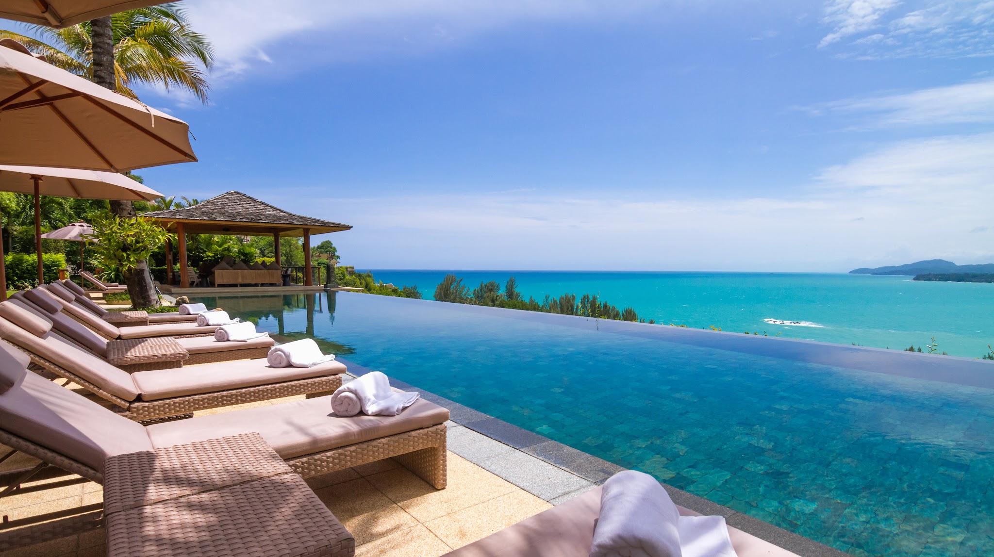 Villa Getaways - Luxury Holiday Homes YouTube banner