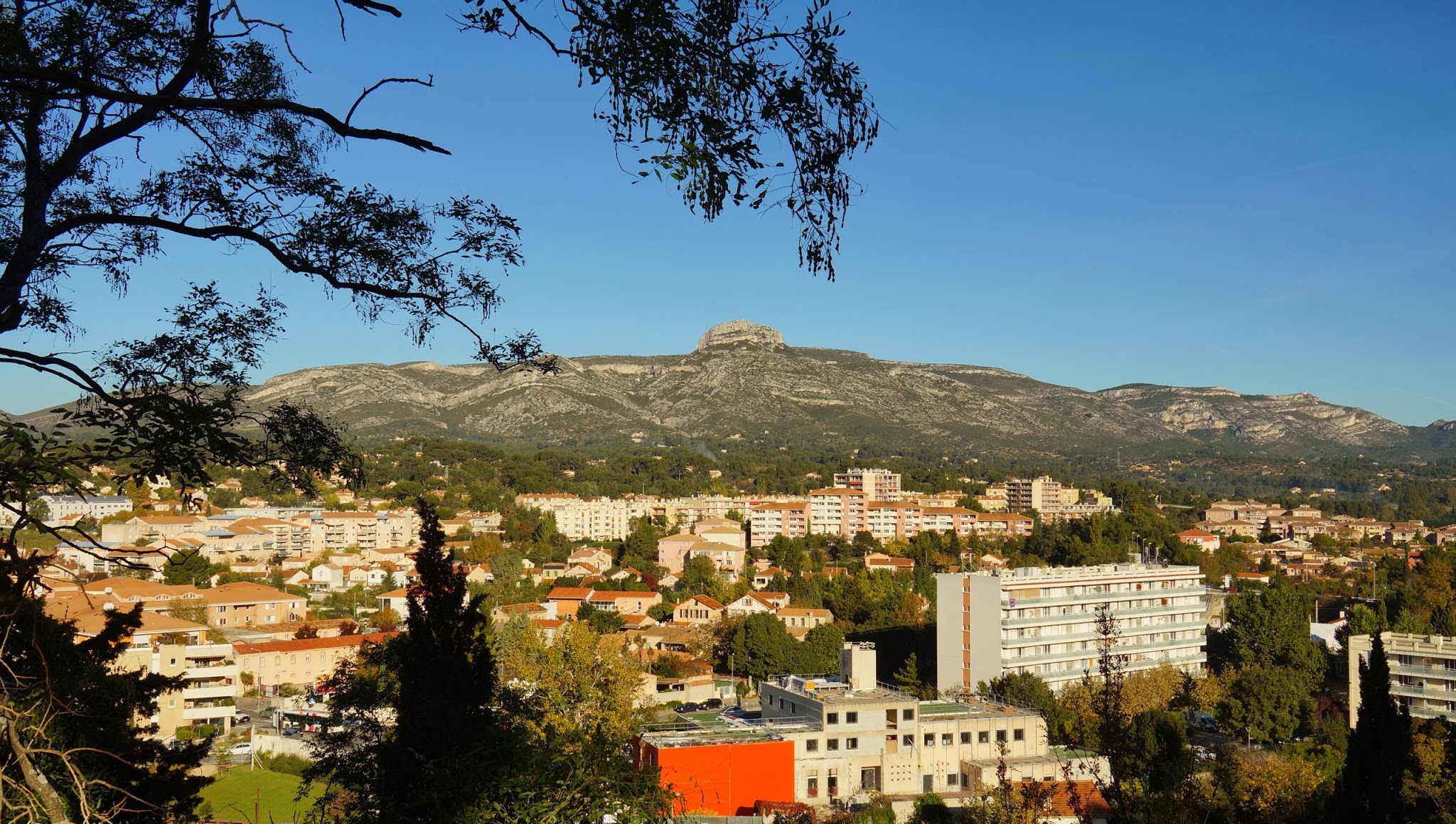 Ville d'Aubagne YouTube banner