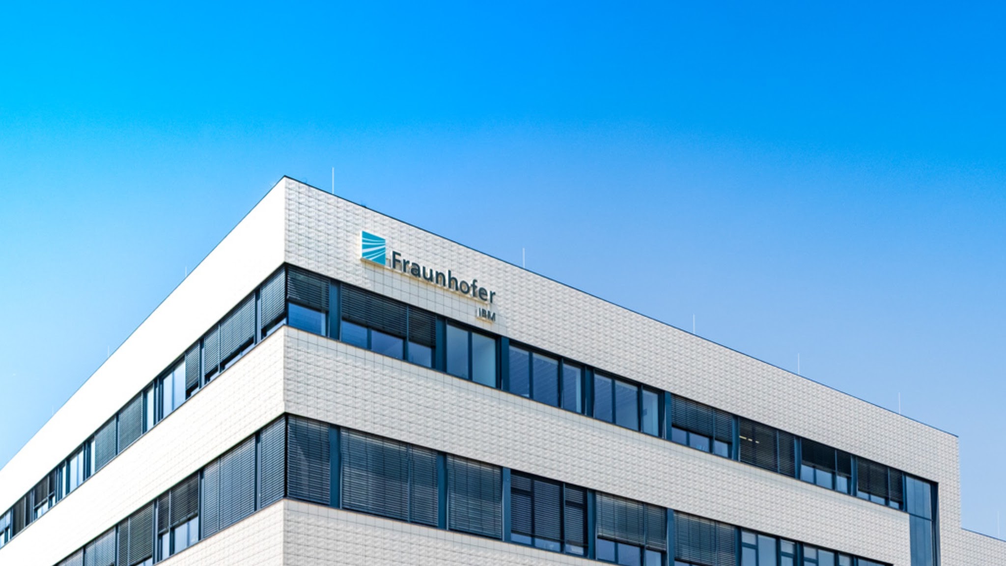 Fraunhofer IPM YouTube banner