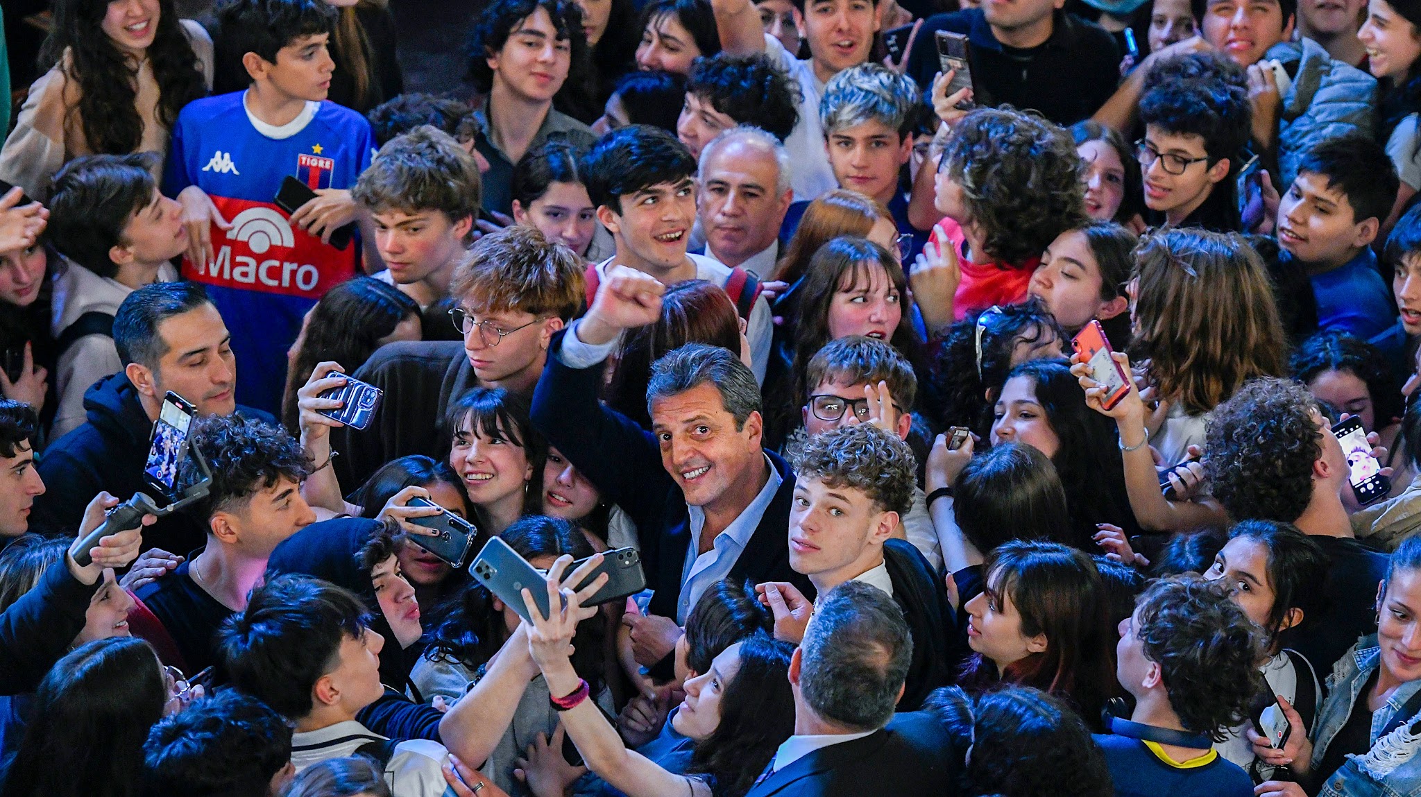Sergio Massa YouTube banner