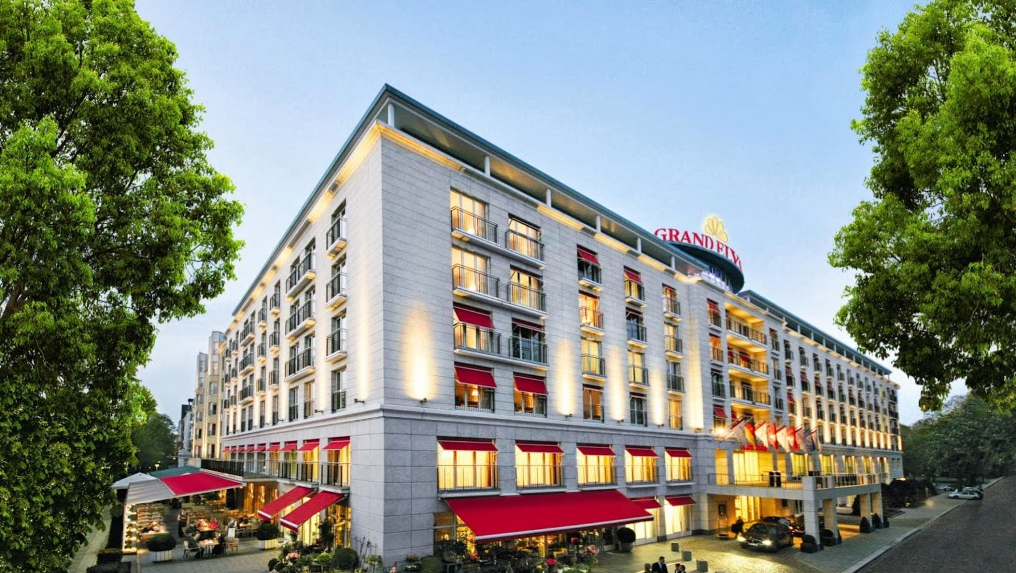 Grand Elysée Hamburg Hotel YouTube banner