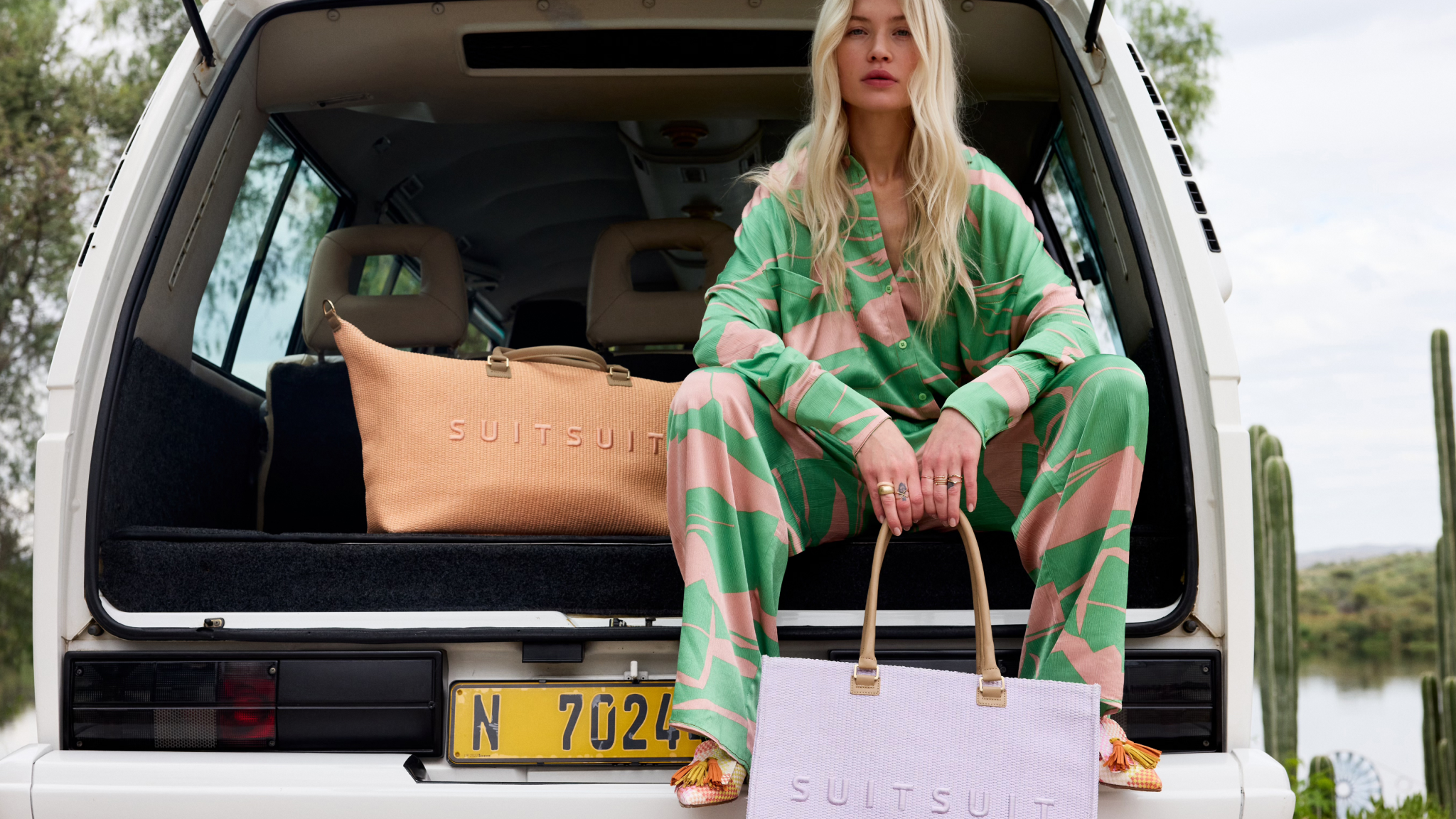 SUITSUIT INTERNATIONAL YouTube banner