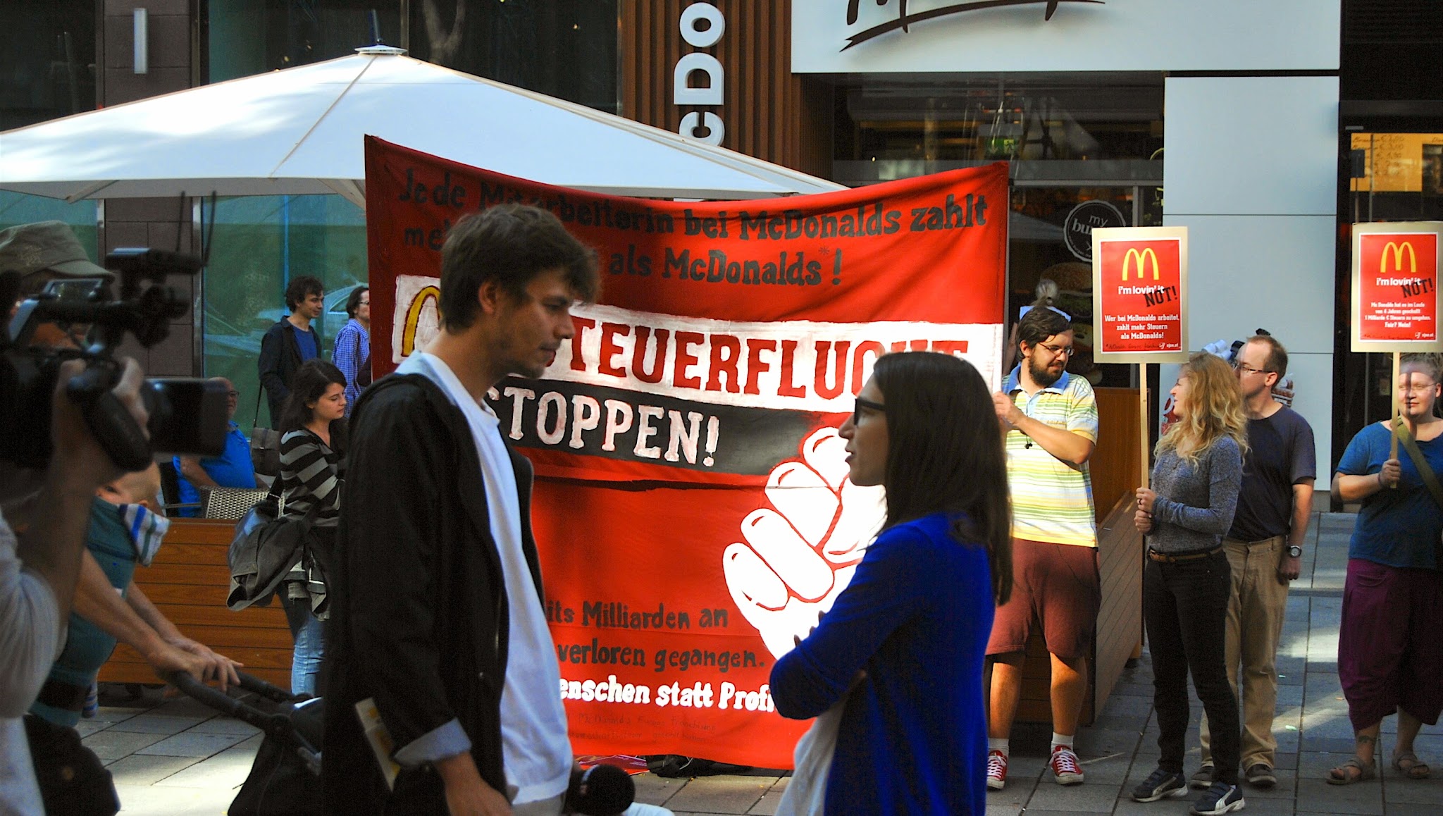 Julia Herr YouTube banner