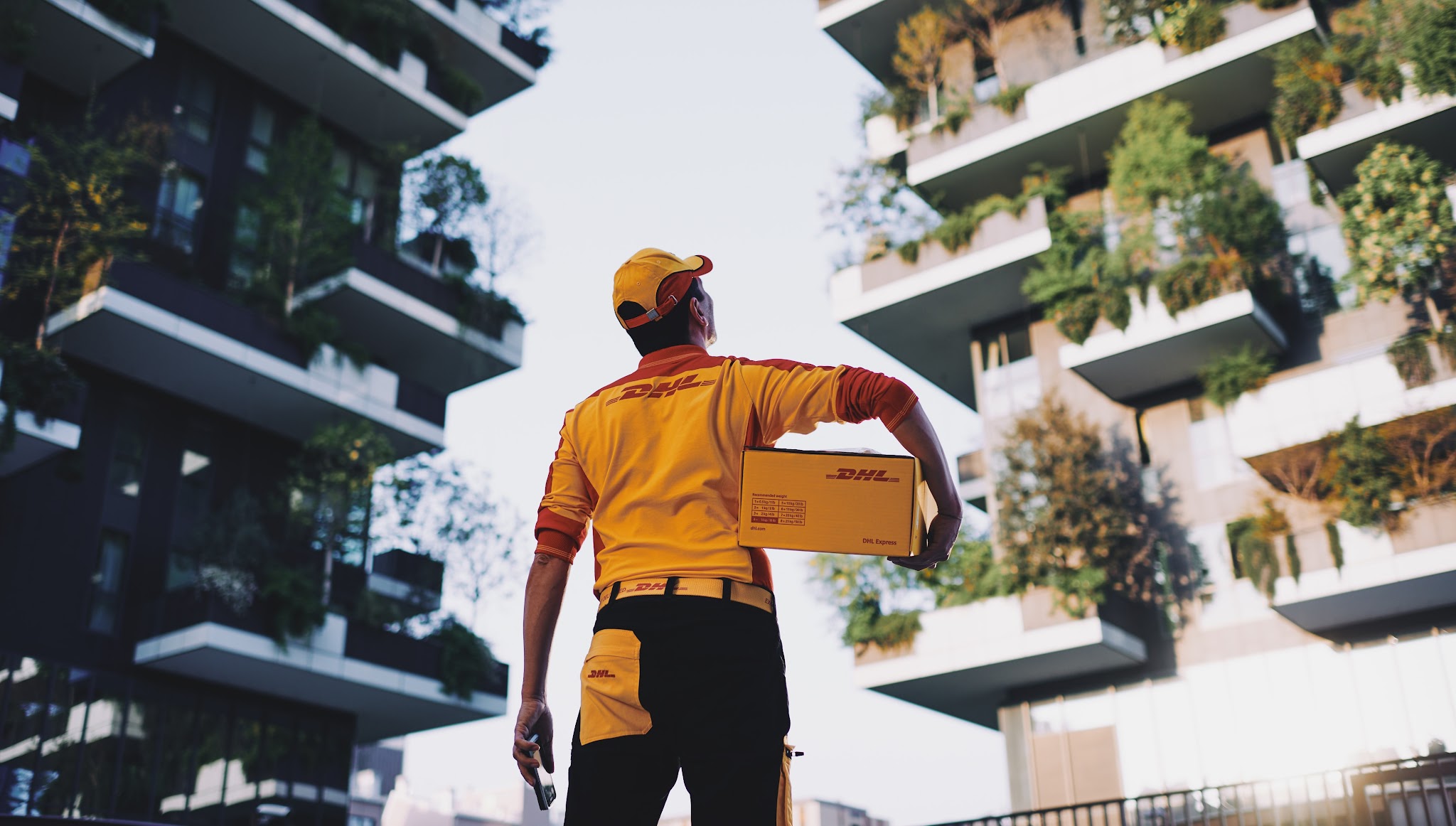DHL Express Taiwan YouTube banner