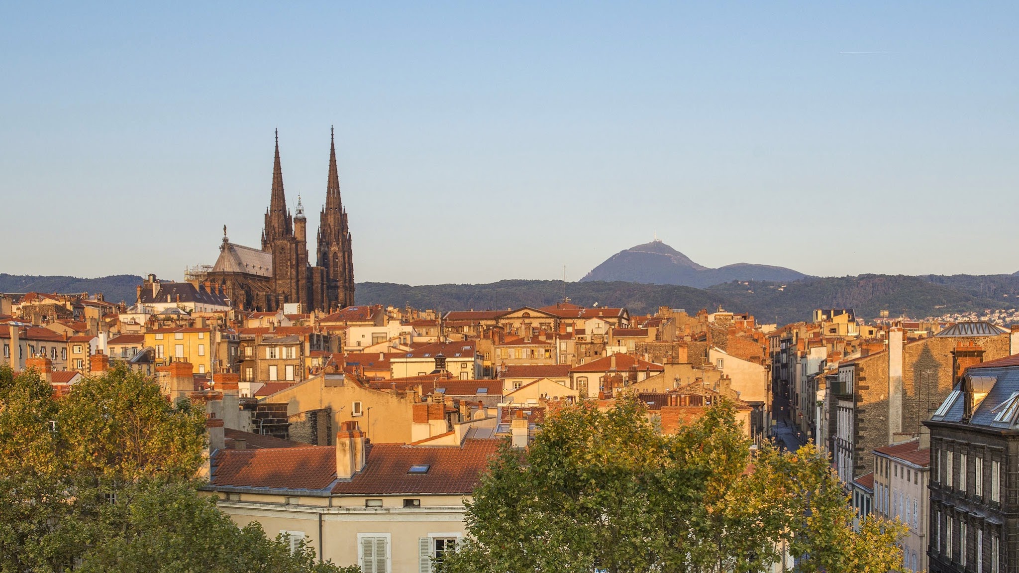 Clermont Auvergne Volcans YouTube banner