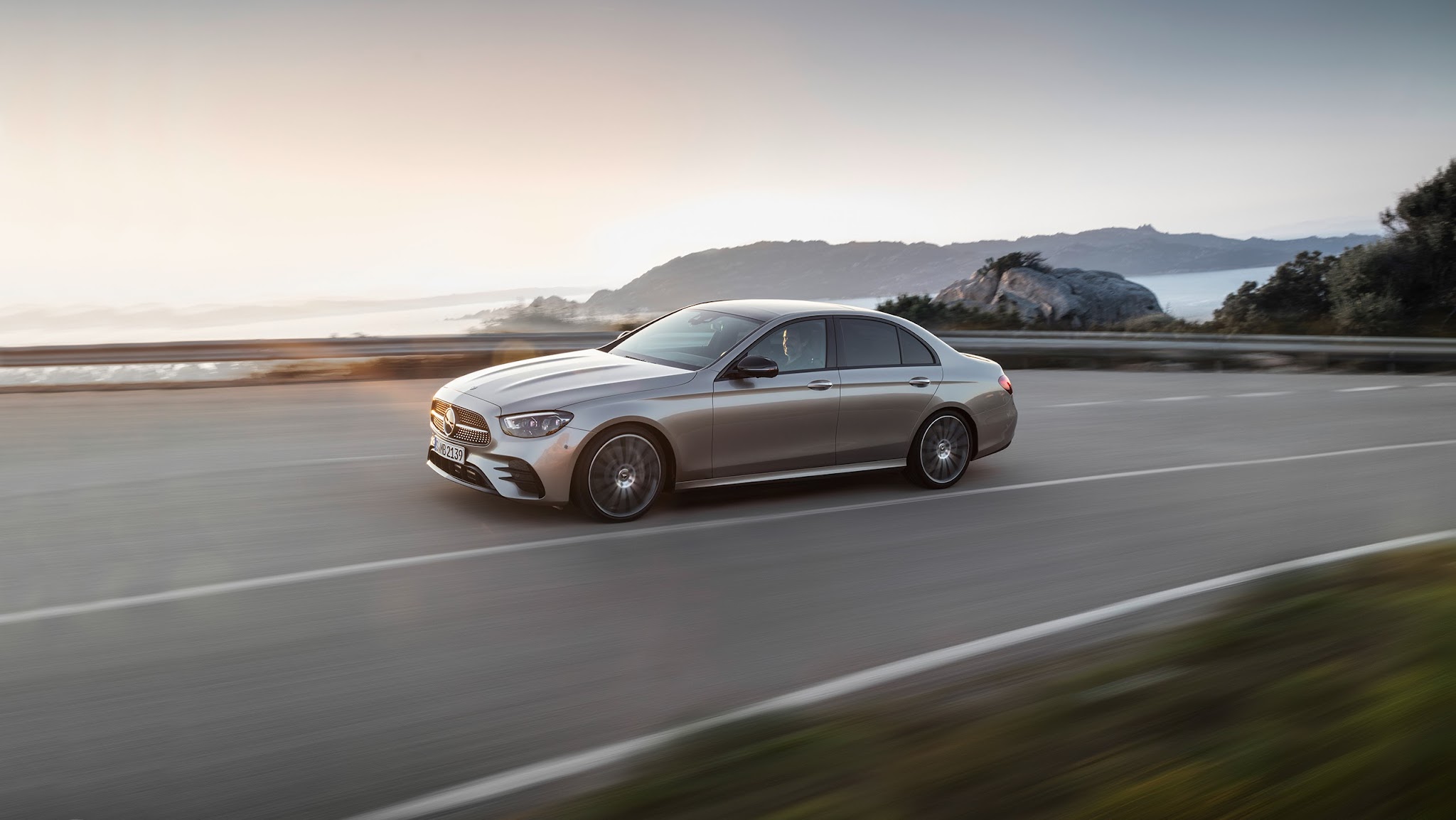 Mercedes-Benz AG YouTube banner