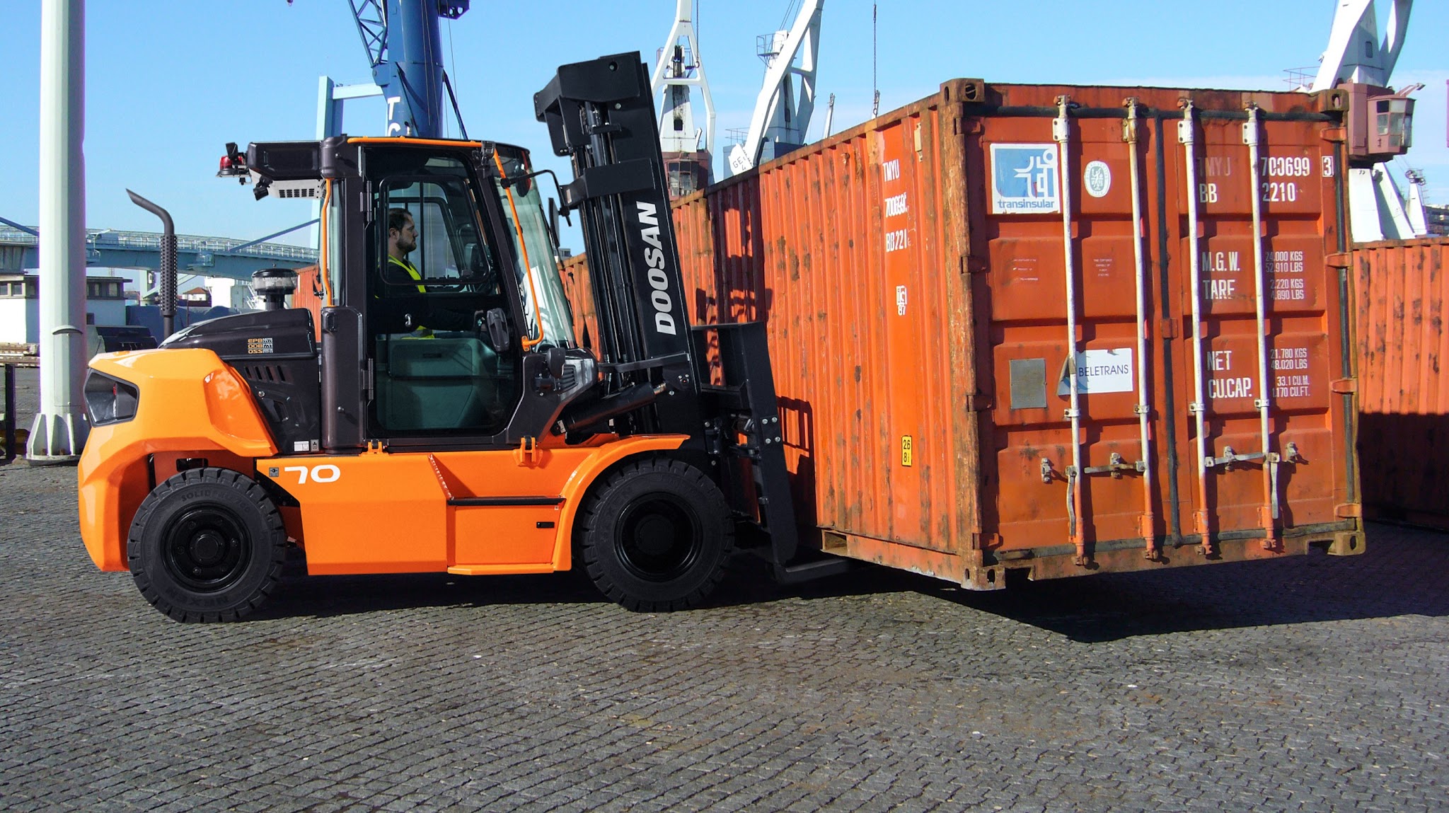 Doosan Industrial Vehicle EMEA YouTube banner