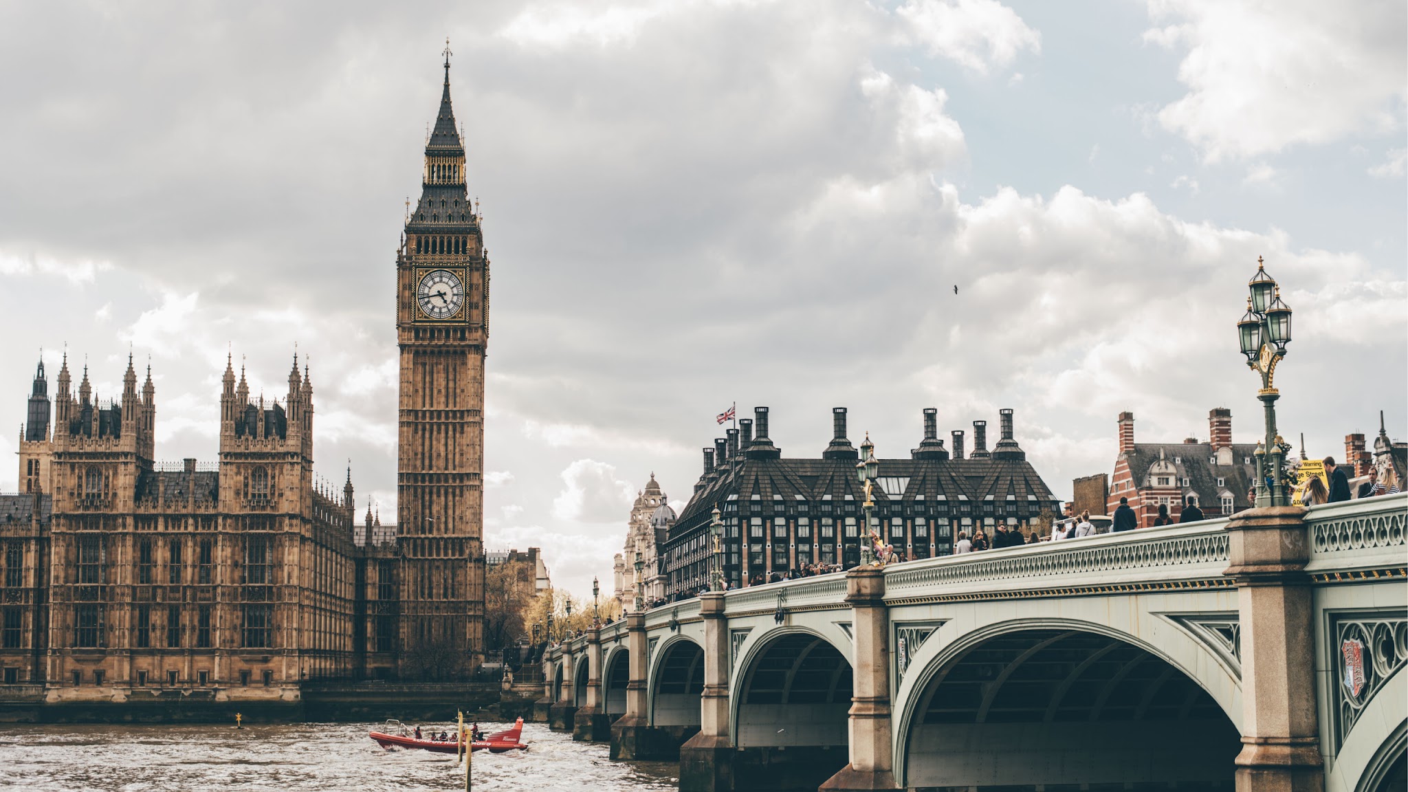 Spotahome London YouTube banner