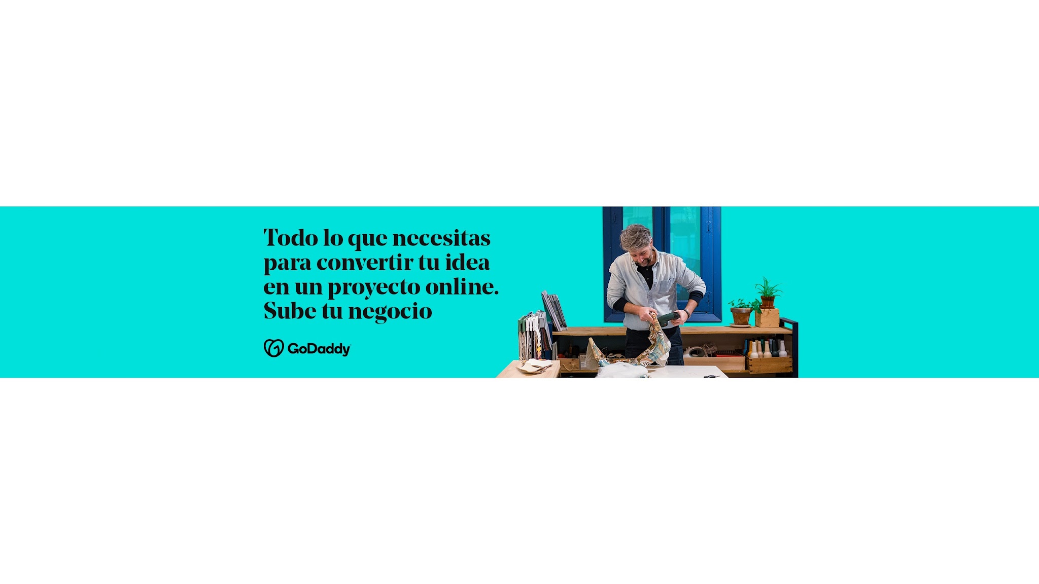 GoDaddy España YouTube banner