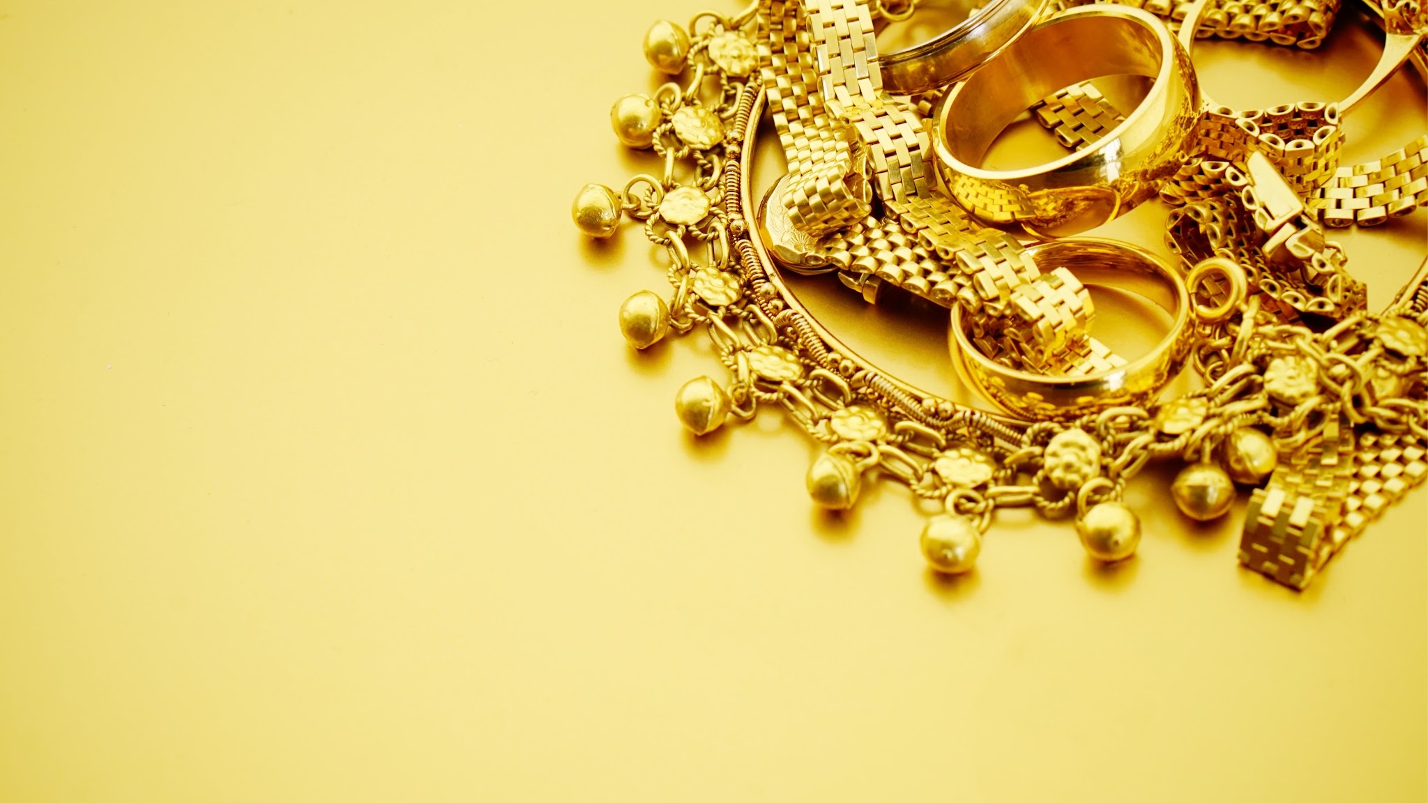 Aaradyaa Gold YouTube banner